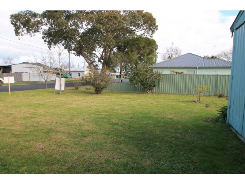 2 Slade St, Welshpool VIC 3966