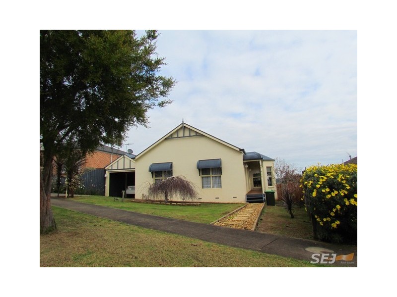 16 Janine Court, Drouin VIC 3818