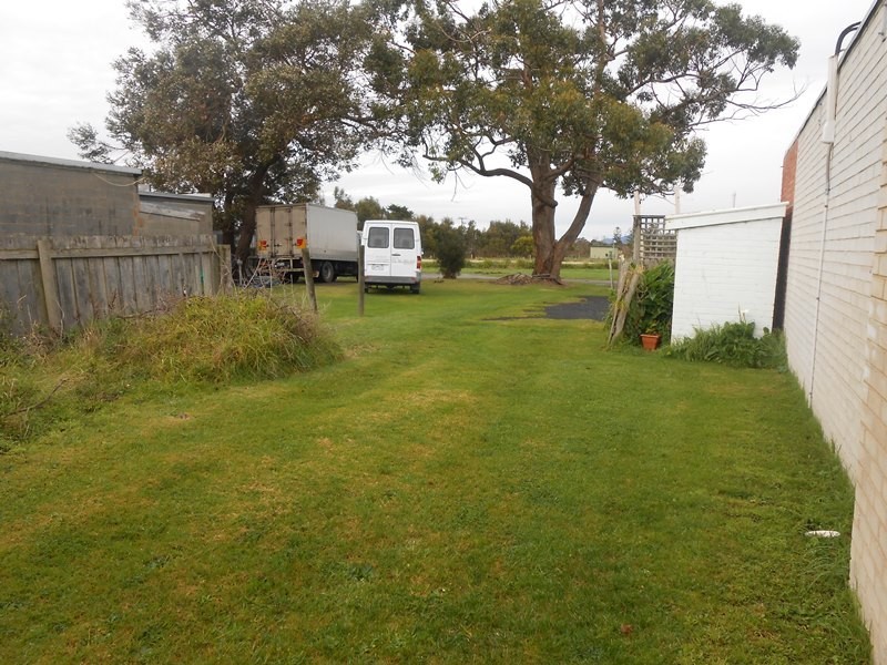 16 Main Street, Welshpool VIC 3966