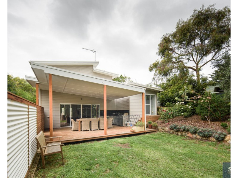5 Tecoma Avenue, Sandy Point VIC 3959