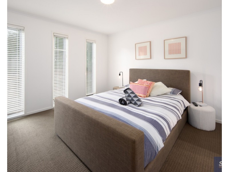 5 Tecoma Avenue, Sandy Point VIC 3959