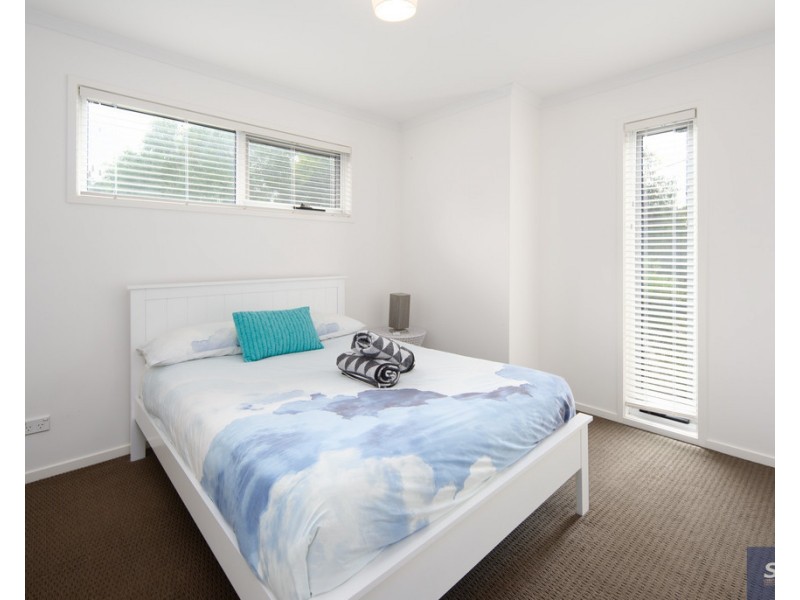 5 Tecoma Avenue, Sandy Point VIC 3959