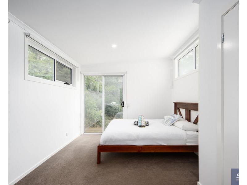 5 Tecoma Avenue, Sandy Point VIC 3959