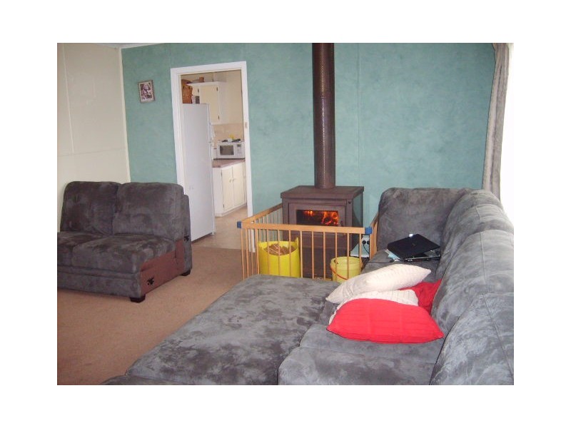 25 Dutton Street, Toora VIC 3962