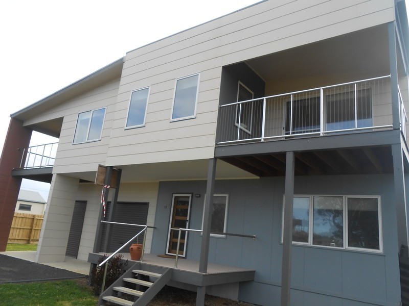 32 Spring St, Port Albert VIC 3971