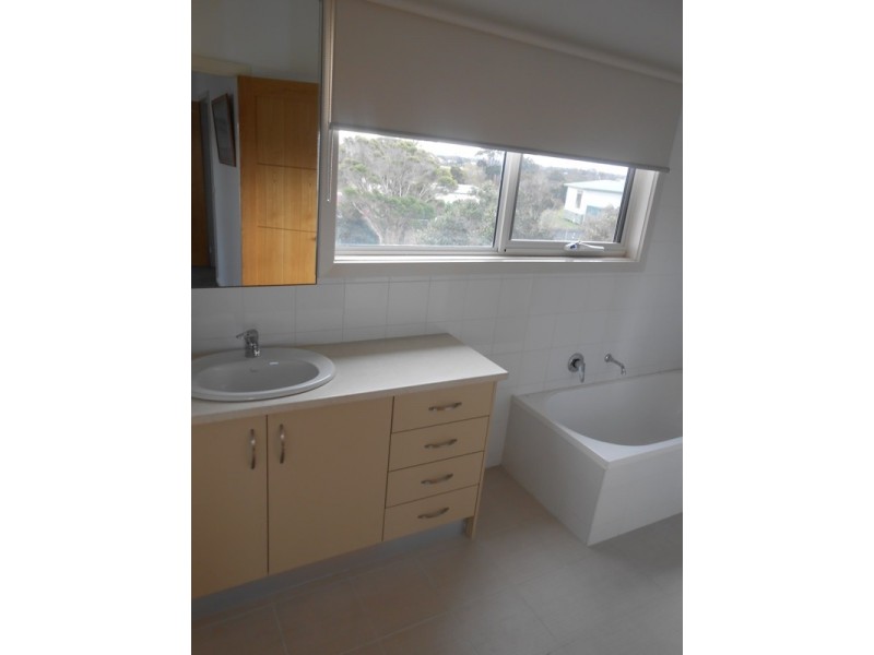 32 Spring St, Port Albert VIC 3971