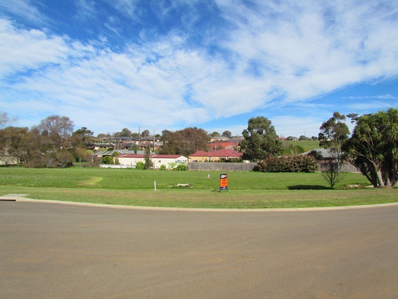 9 Web Court, Warragul VIC 3820