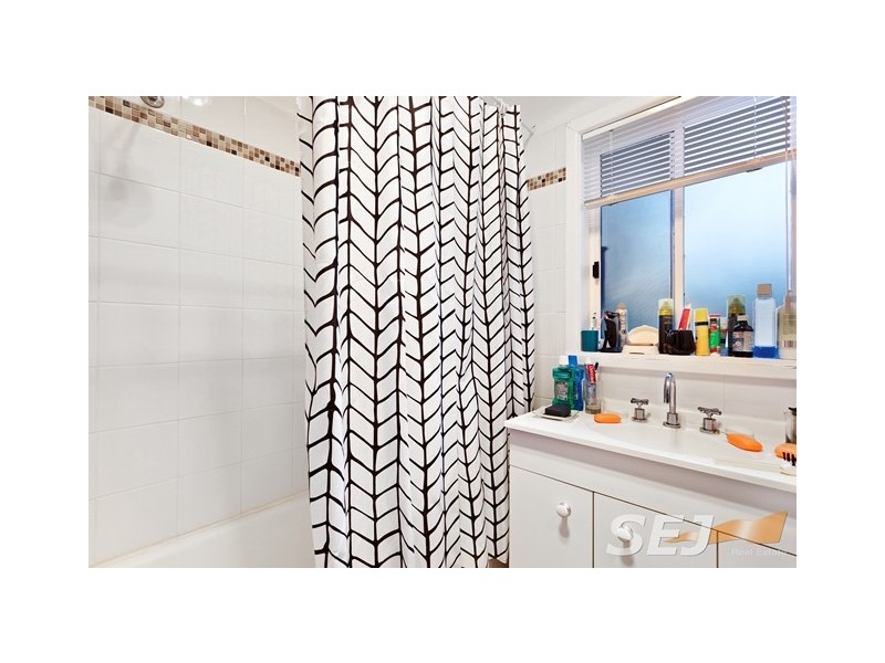 12 Centre Avenue, Warragul VIC 3820