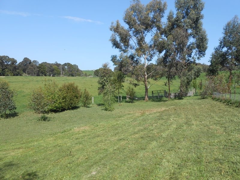 21 Coopers Rd, Foster VIC 3960