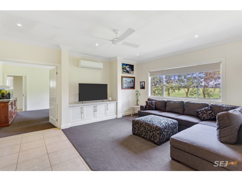 425 Drouin – Korumburra Rd, Drouin South VIC 3818