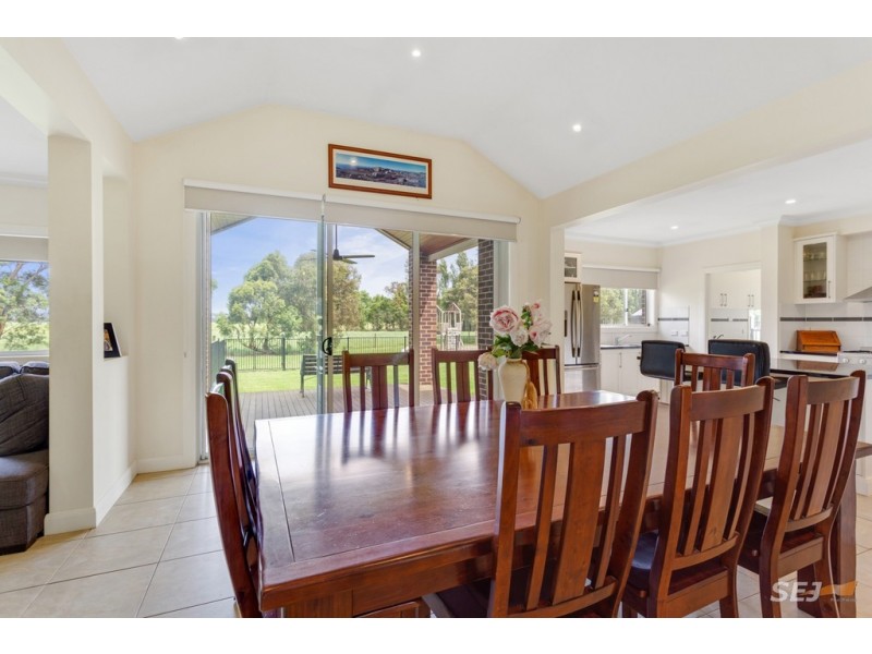 425 Drouin – Korumburra Rd, Drouin South VIC 3818