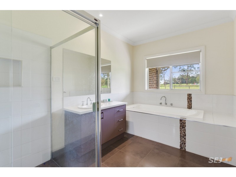 425 Drouin – Korumburra Rd, Drouin South VIC 3818