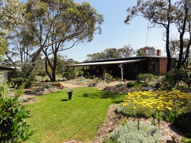 32 Robertson St, Port Welshpool VIC 3965