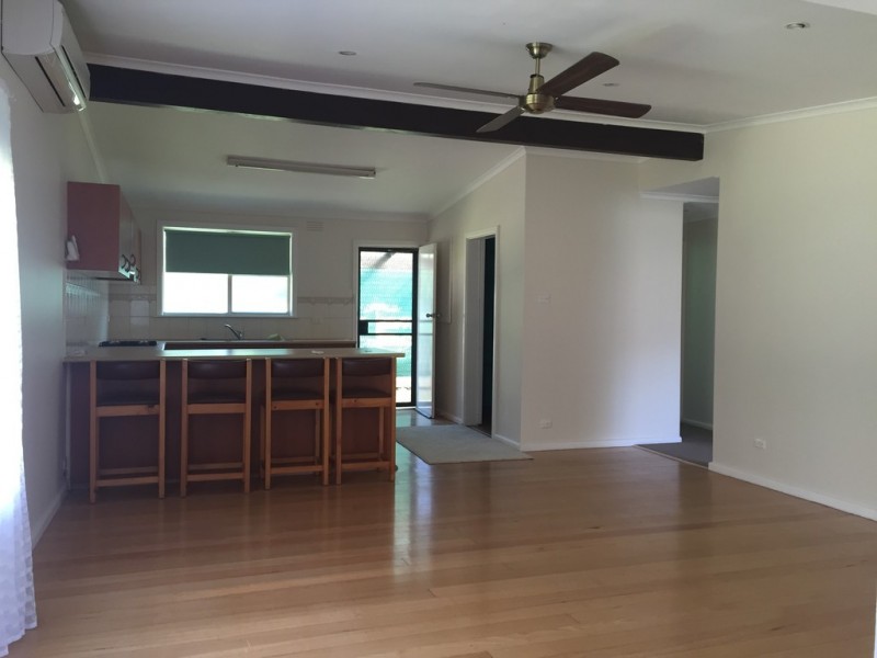 Foster VIC 3960