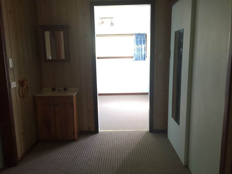 Foster VIC 3960