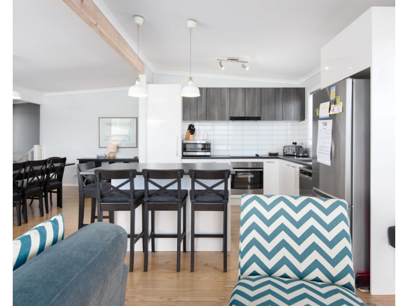 18 Sunshine Rise, Sandy Point VIC 3959