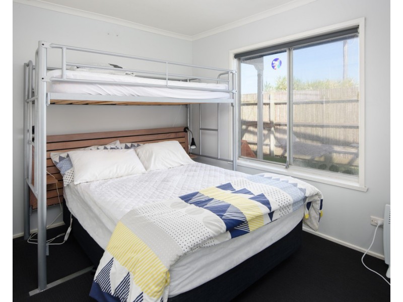 18 Sunshine Rise, Sandy Point VIC 3959