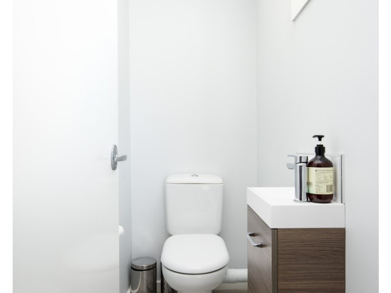 18 Sunshine Rise, Sandy Point VIC 3959