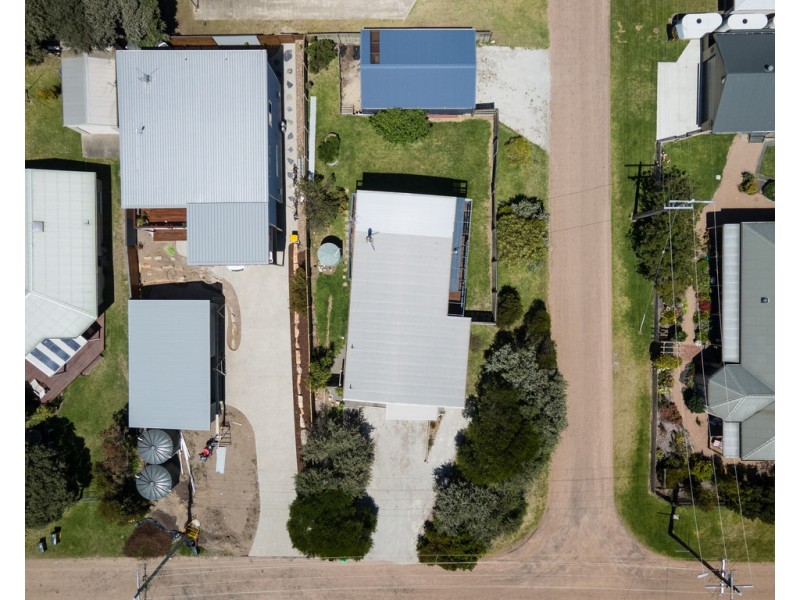 18 Sunshine Rise, Sandy Point VIC 3959