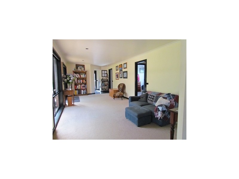 6 Dwyerstead Street, Buln Buln VIC 3821