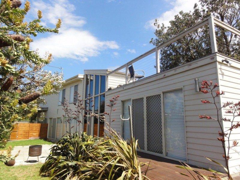 14 Wattle Court, Sandy Point VIC 3959