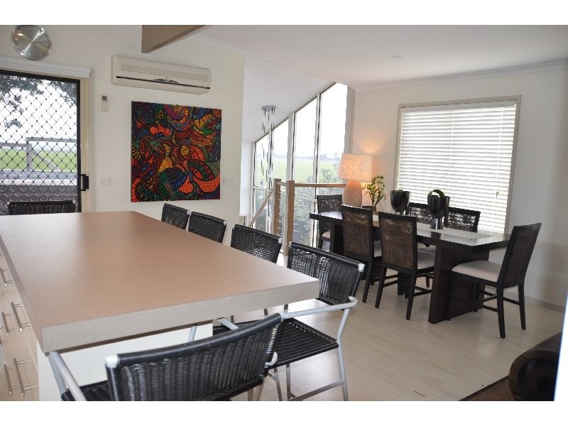 14 Wattle Court, Sandy Point VIC 3959