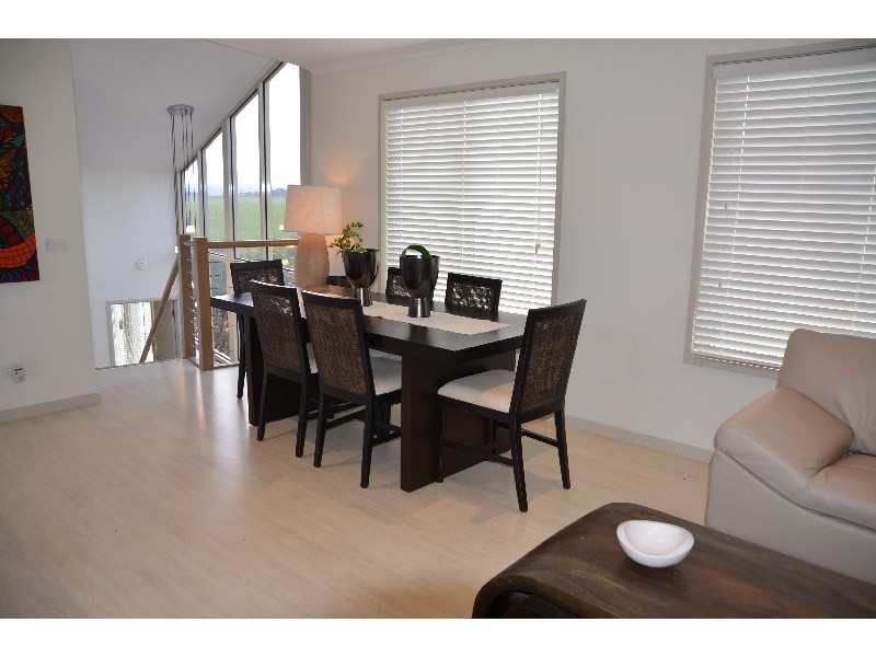 14 Wattle Court, Sandy Point VIC 3959