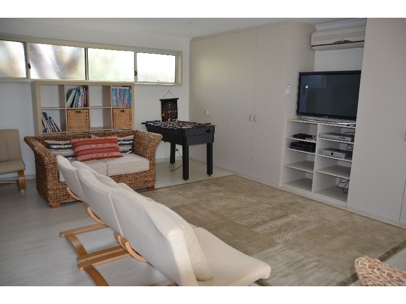 14 Wattle Court, Sandy Point VIC 3959
