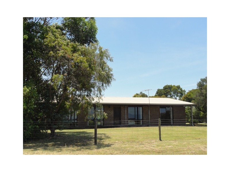14 South St, Port Franklin VIC 3964