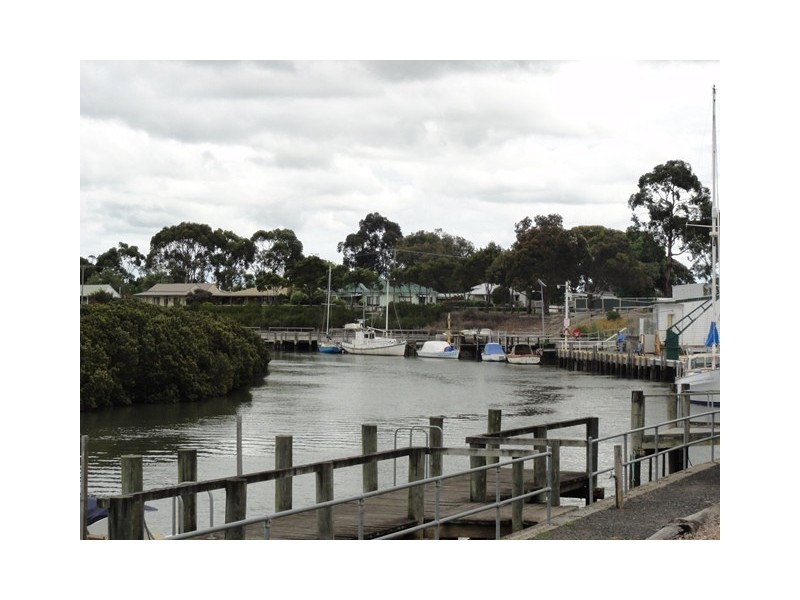 14 South St, Port Franklin VIC 3964