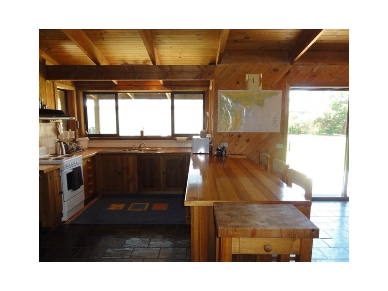 14 South St, Port Franklin VIC 3964