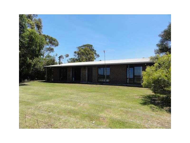 14 South St, Port Franklin VIC 3964