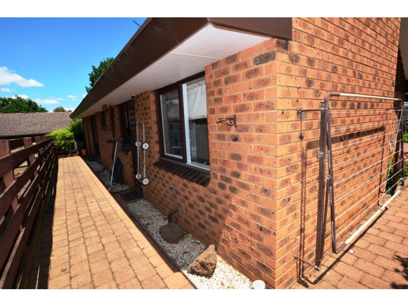 2/91 McCartin St, Leongatha VIC 3953