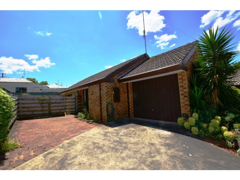 2/91 McCartin St, Leongatha VIC 3953