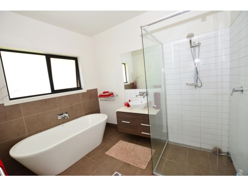 1 Cooper Lane, Inverloch VIC 3996