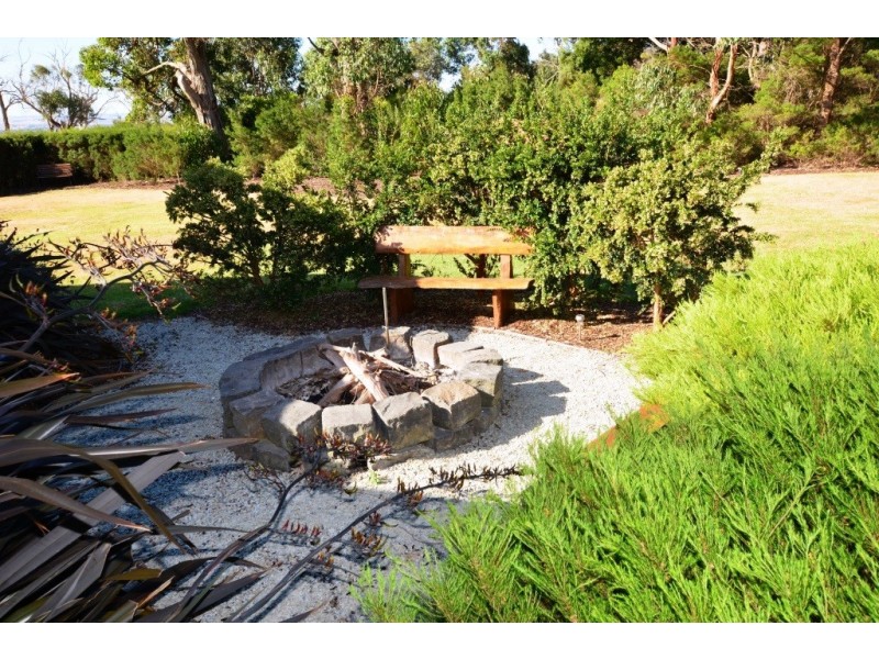 1 Cooper Lane, Inverloch VIC 3996