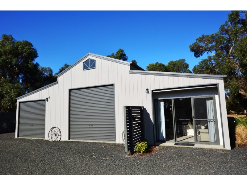 1 Cooper Lane, Inverloch VIC 3996