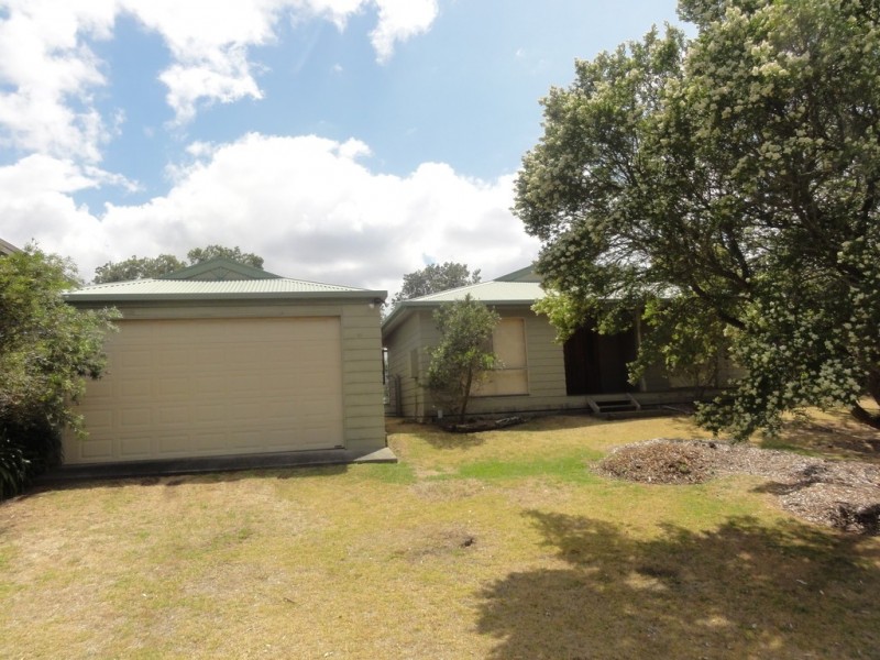 57 Ash Ave, Sandy Point VIC 3959