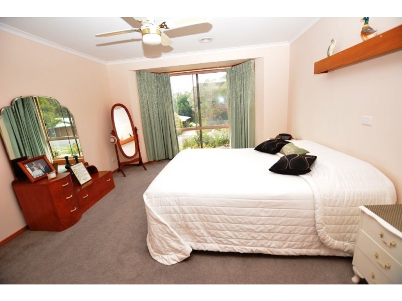 28 Callaway Crescent, Leongatha VIC 3953