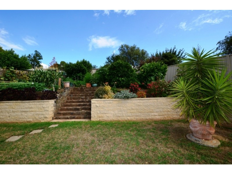 28 Callaway Crescent, Leongatha VIC 3953