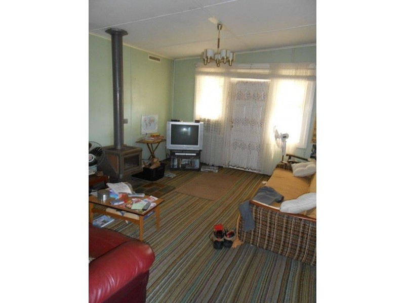 6 Sunshine Rise, Sandy Point VIC 3959