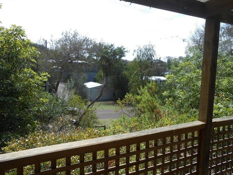 6 Sunshine Rise, Sandy Point VIC 3959