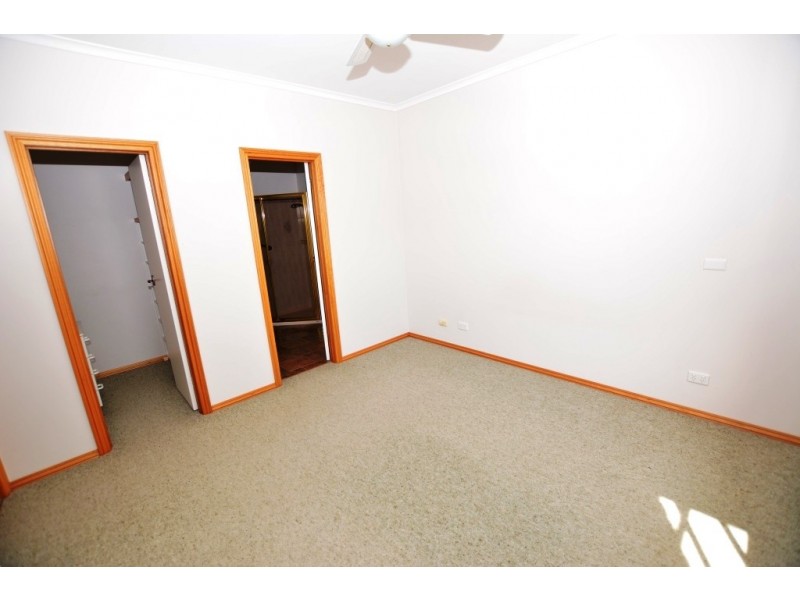 1/24 Turner, Leongatha VIC 3953