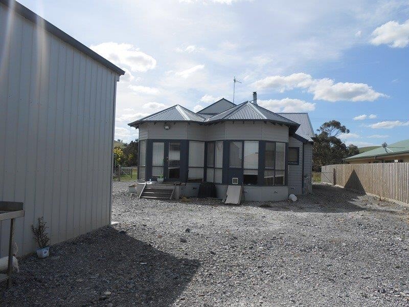 41 Railway Avenue, Welshpool VIC 3966