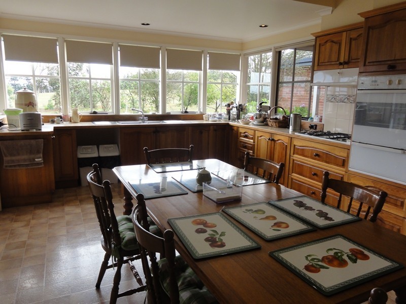 225 Bartons Road, Buffalo VIC 3958