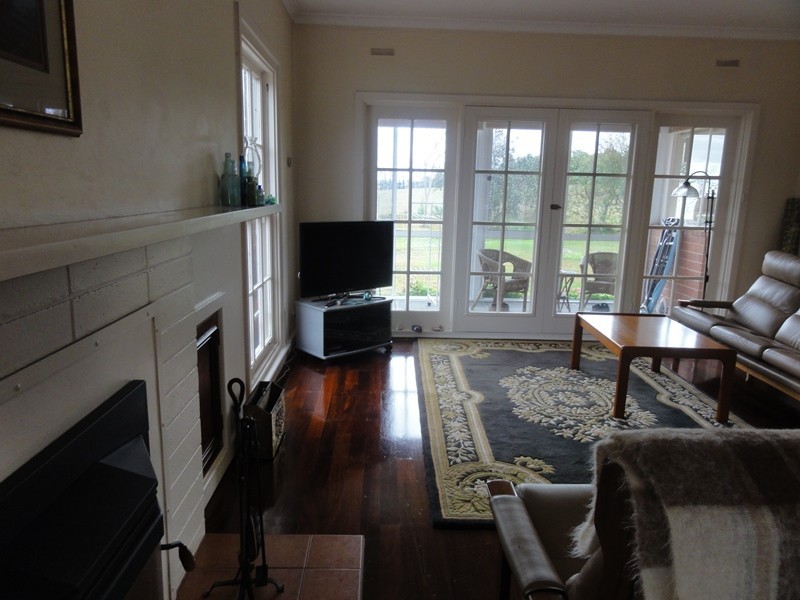 225 Bartons Road, Buffalo VIC 3958