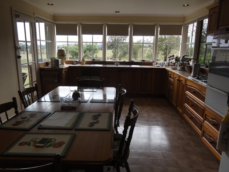 225 Bartons Road, Buffalo VIC 3958