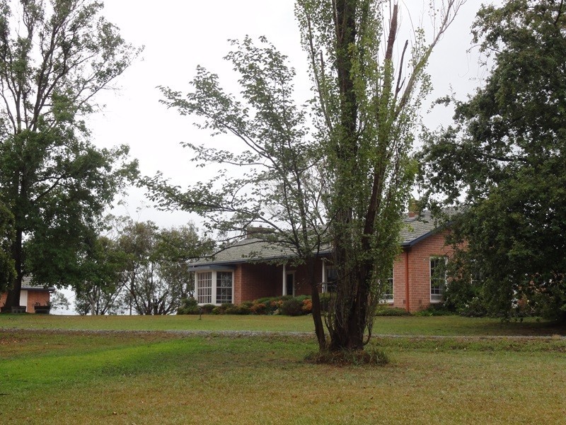 225 Bartons Road, Buffalo VIC 3958