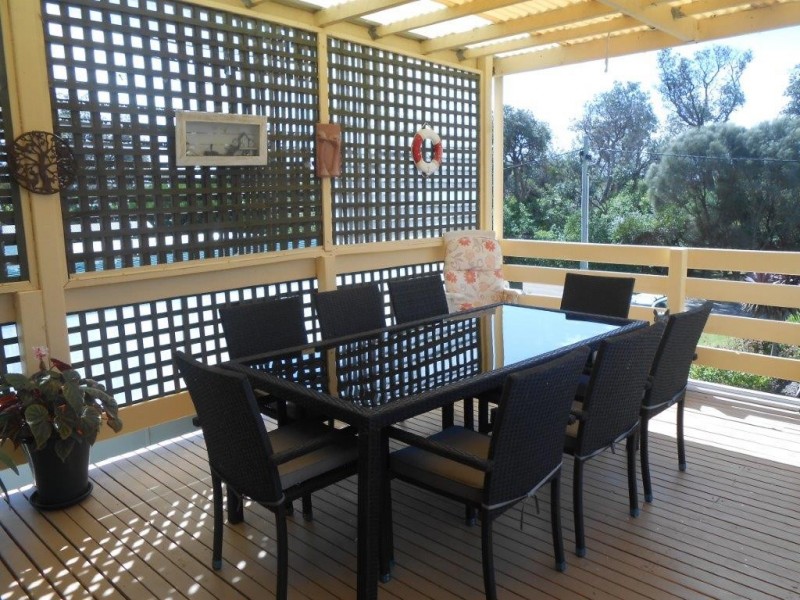 10 Banksia Avenue, Sandy Point VIC 3959