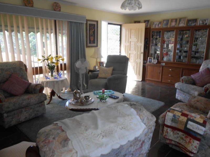 10 Banksia Avenue, Sandy Point VIC 3959